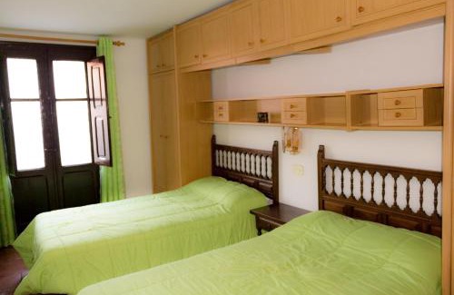 Hecho Apartment | Casa Blascosanz - piso para 6 personas en el pirineo