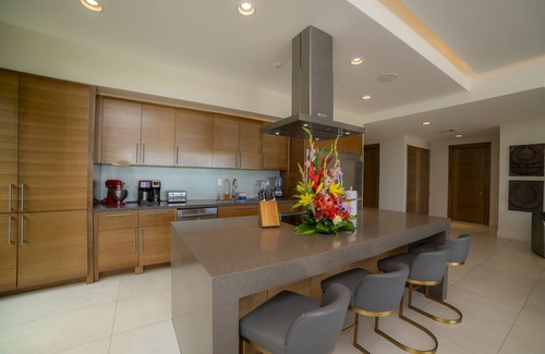Herradura Villa | Casa Blue Sail 6 bdrs ocean view in Los Suenos