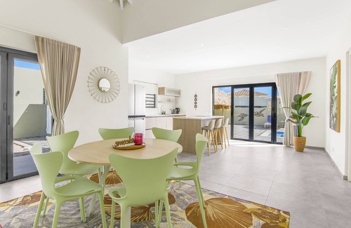 Marie Pampoen Villa | Casa Bon Bida Mambo Beach