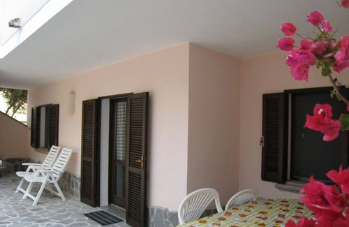 Funtana Meiga Apartment | Casa Bougainville, holiday apartment Corbezzolo