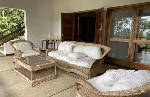 Cidade Jardim Tom House | Casa em Condomínio Sítio São Pedro , Melhor Praia do Litoral sul de SP