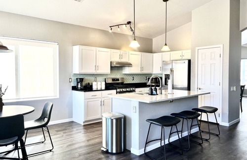 Rancho Vistoso House | Casa Buena Vida – Relax & Play | Heated Pool, Mountain Views, Games