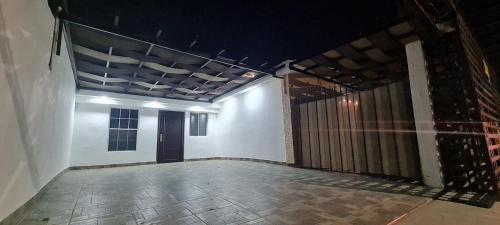 Juarez Municipality House | Casa cómoda y completa con 2 camas king size y 1 cama twin