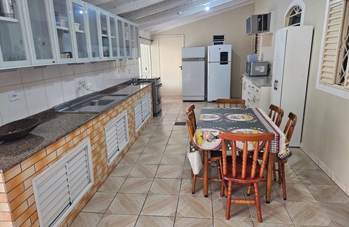 Enseada Apartment | Casa c/3quartos a 450m da Praia da Enseada MQ1632