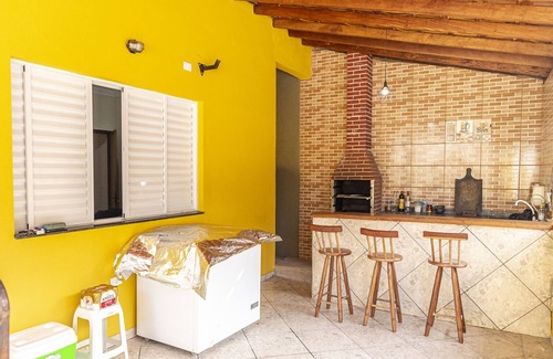 Itanhaem House | Casa c Wi-Fi, piscina e churrasqueira em Itanhaém