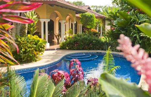 Jaco Apartment | Casa Campana- Huge Luxury Villa at Los Suenos Resort