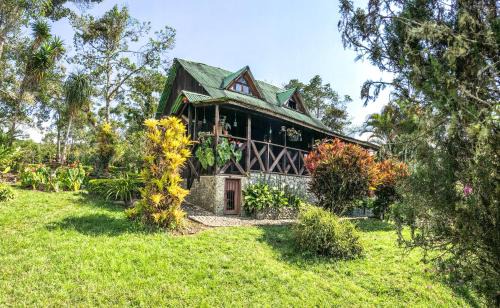 Dagua Cabin | Casa Campestre estilo Chalet Los Pirineos - Cerca a Cali