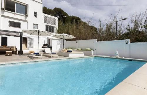 El Canyet House | CASA CANYET con piscina a un paso de Barcelona y la playa