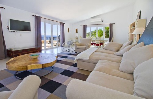 Provensals House | Casa Carol on the rocks MHM