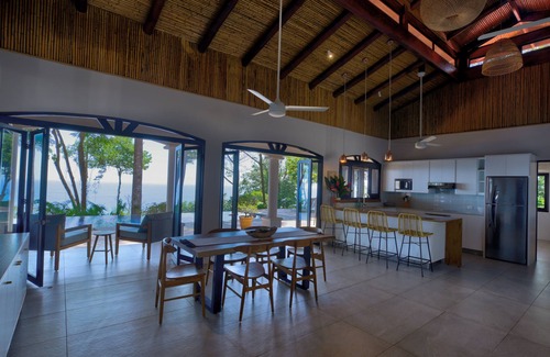 Dominical Villa | Casa Cecilia: Gem of the Pacific!