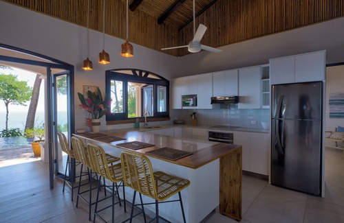 Dominical Villa | Casa Cecilia: Gem of the Pacific!