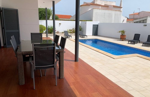 Sagres House | Casa com 3 Quartos e Piscina a 5 Minutos da Praia da Mareta