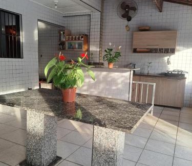 Quietude House | Casa com piscina, churrasqueira, estacionamento