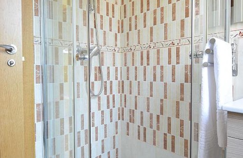 Caldas de Reis House | Casa con jardín próxima a Vilagarcía de Arousa