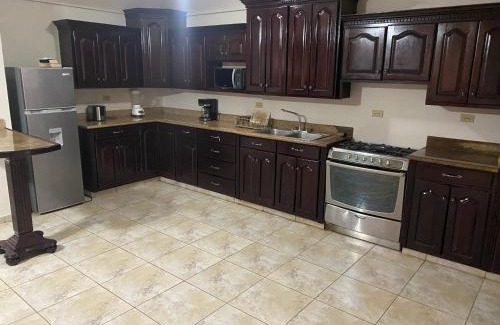 La Ceiba House | Casa confortable