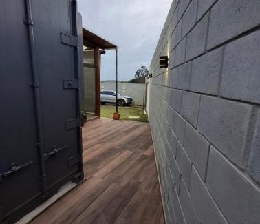 Lavrinhas Apartment | Casa Container Jacu