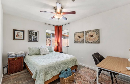 Coronado House | Casa Coronado : Downtown Phx w/ Hot-Tub & Fire Pit