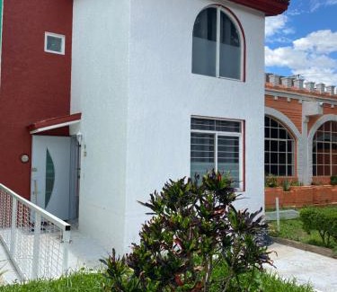 La Paz House | Casa Coto Privado Glorieta Del Charro