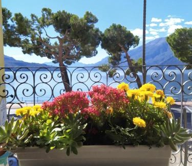 Domaso Apartment | Casa d'epoca fronte lago a Domaso lago di Como