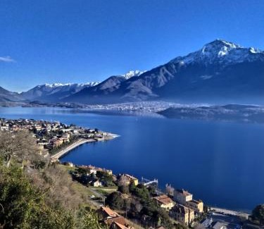 Domaso Apartment | Casa d'epoca fronte lago a Domaso lago di Como