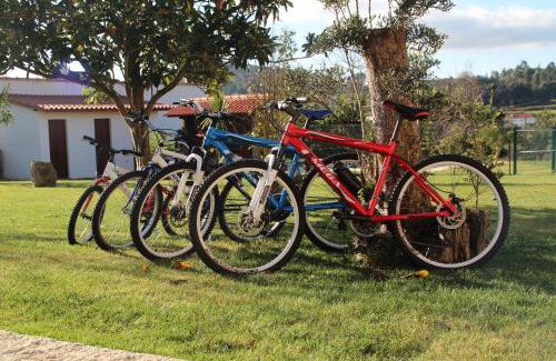 Cossourado e Linhares House | Casa da Capela