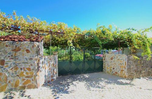 Castanheira de Pera House | Casa da Latada