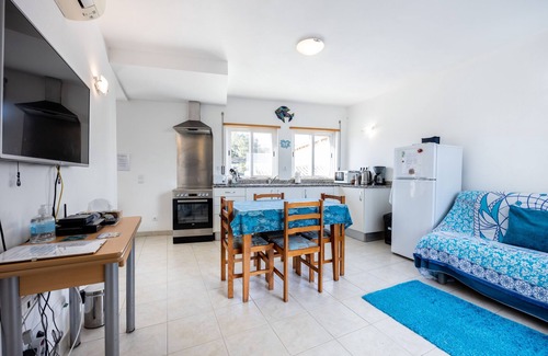 Salema House | Casa Da Paz and Love