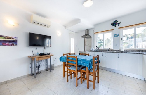 Salema House | Casa Da Paz and Love
