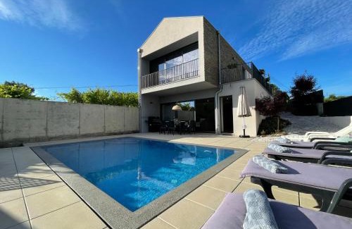 Correlha House | Casa das Branquinhas - Férias no Minho com piscina!