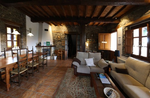 Caces Hotel | Casa de Aldea La Pumariega