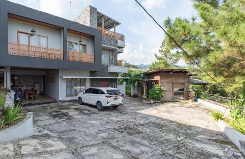 Cigadung Hotel | Casa de Apple Dago Bandung by RedDoorz