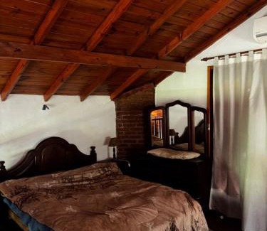 Partido de General Pueyrredon Ski Chalet | Casa de campo - Paraiso Natural en Laguna de los Padres