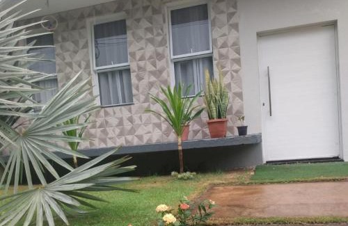 Pardinho House | Casa de Campo Ninho Verde 2 , 03 quartos, com piscina