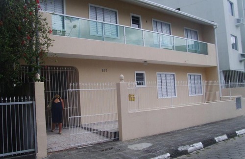 Centro House | Casa de Excursão Balneário Camboriú