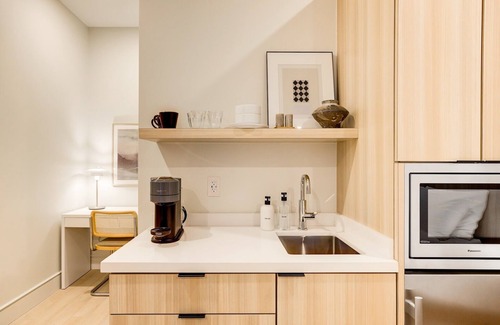 Santa Barbara Apartment | Casa De La Vina Unit 8 - Boutique Suites