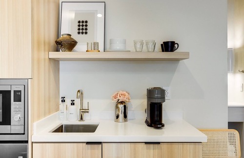 Santa Barbara Apartment | Casa De La Vina Unit 2 - Boutique Suites