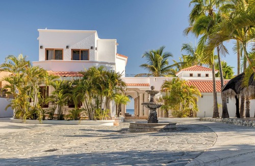 Buenavista House | Casa de las Sonrisas - Beachfront Oasis w/Pool