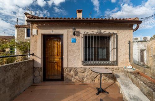 Ortigosa del Monte House | Casa De Los Abuelos