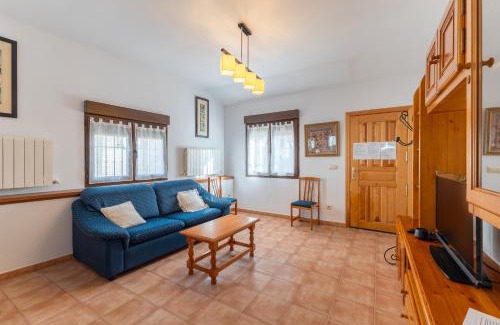 Ortigosa del Monte House | Casa De Los Abuelos