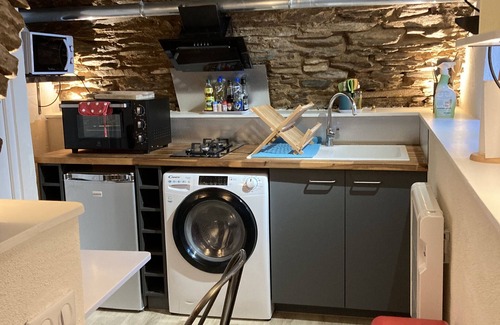 Pozzo House | Casa dei zitelli, nice authentic studio with garden and terrace