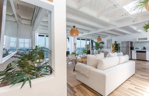 Malibu House | Casa del Mar by Oraklus