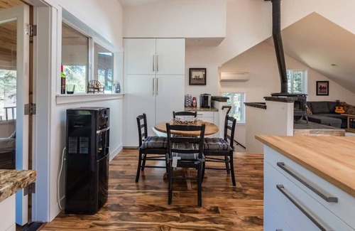 Bandon House | " Casa Del Mar" (House by the Sea) Forest Retreat