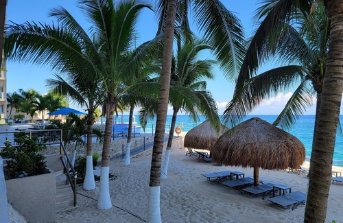 Colonia Andres Condo | CASA DEL MAR at El Cantil Condo Resort - Beach and Pool Direct Access - Great Views!