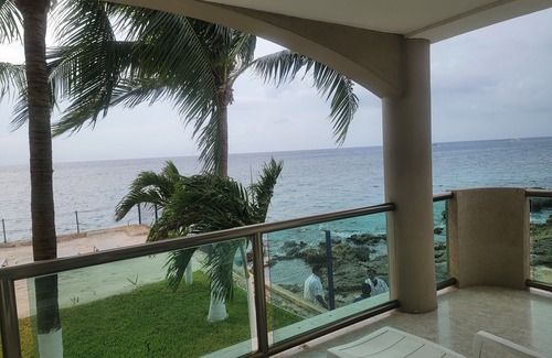 Colonia Andres Condo | CASA DEL MAR at El Cantil Condo Resort - Beach and Pool Direct Access - Great Views!