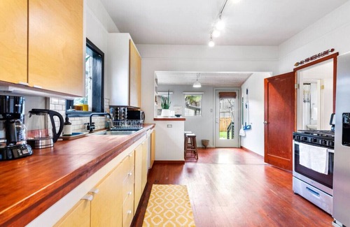 Alberta Arts District Apartment | Casa del Sol - Walk to Alberta Arts District