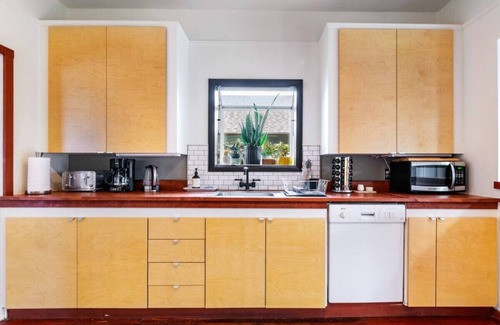 Alberta Arts District Apartment | Casa del Sol - Walk to Alberta Arts District