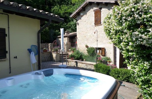 Rosora Bed & Breakfast | Casa delle Noci B&B