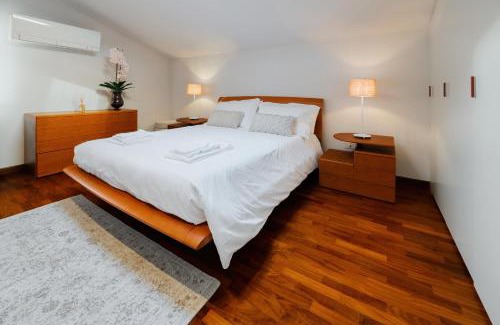 Gorizia Apartment | Casa di Iaio - 90 m2 apt with Free Wi-Fi, Netflix, Home Cinema & Parking