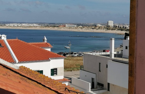 Peniche de Cima House | Casa do Quebrado Sea view and beach 50 meters away