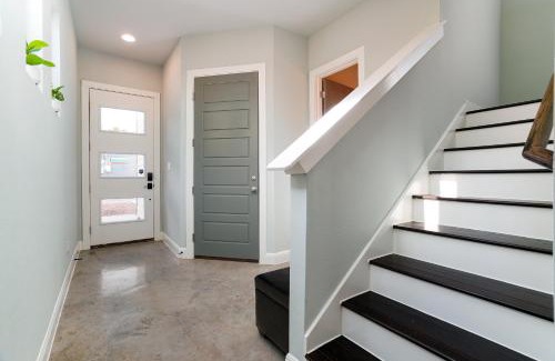 Historic Garderns Apartment | Casa Dolce Vita by the Alamodome